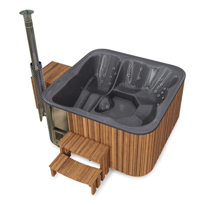 Aukščiausios kokybės kvadratinė malkomis kūrenama sūkurinė vonia su 34 hidromasažais ir atlošiamu gultu – 6 sėdimos vietos